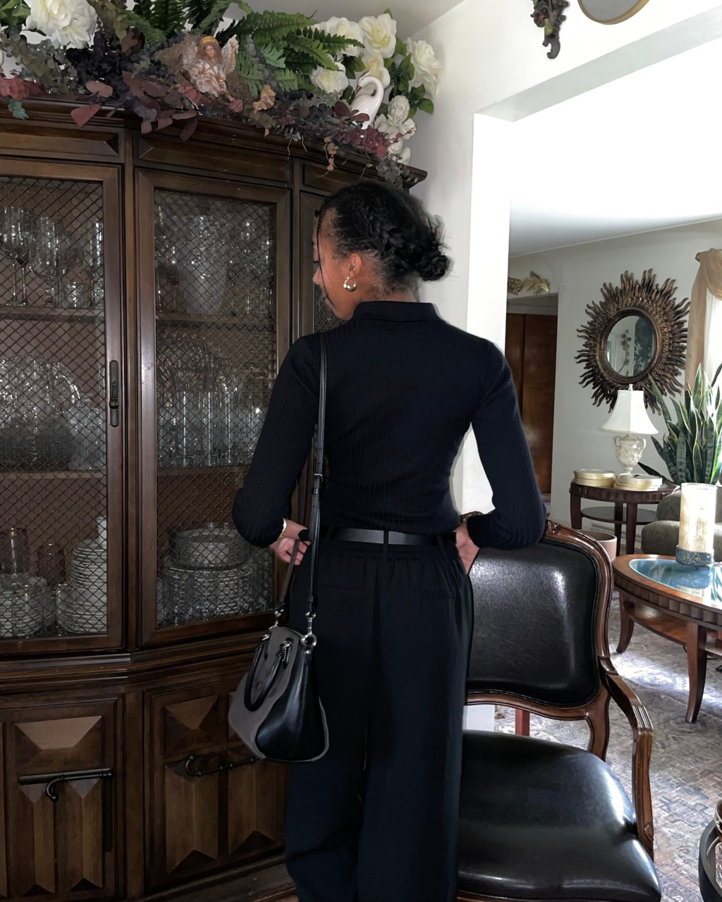 Styling an All-Black Fall&nbsp;Outfit